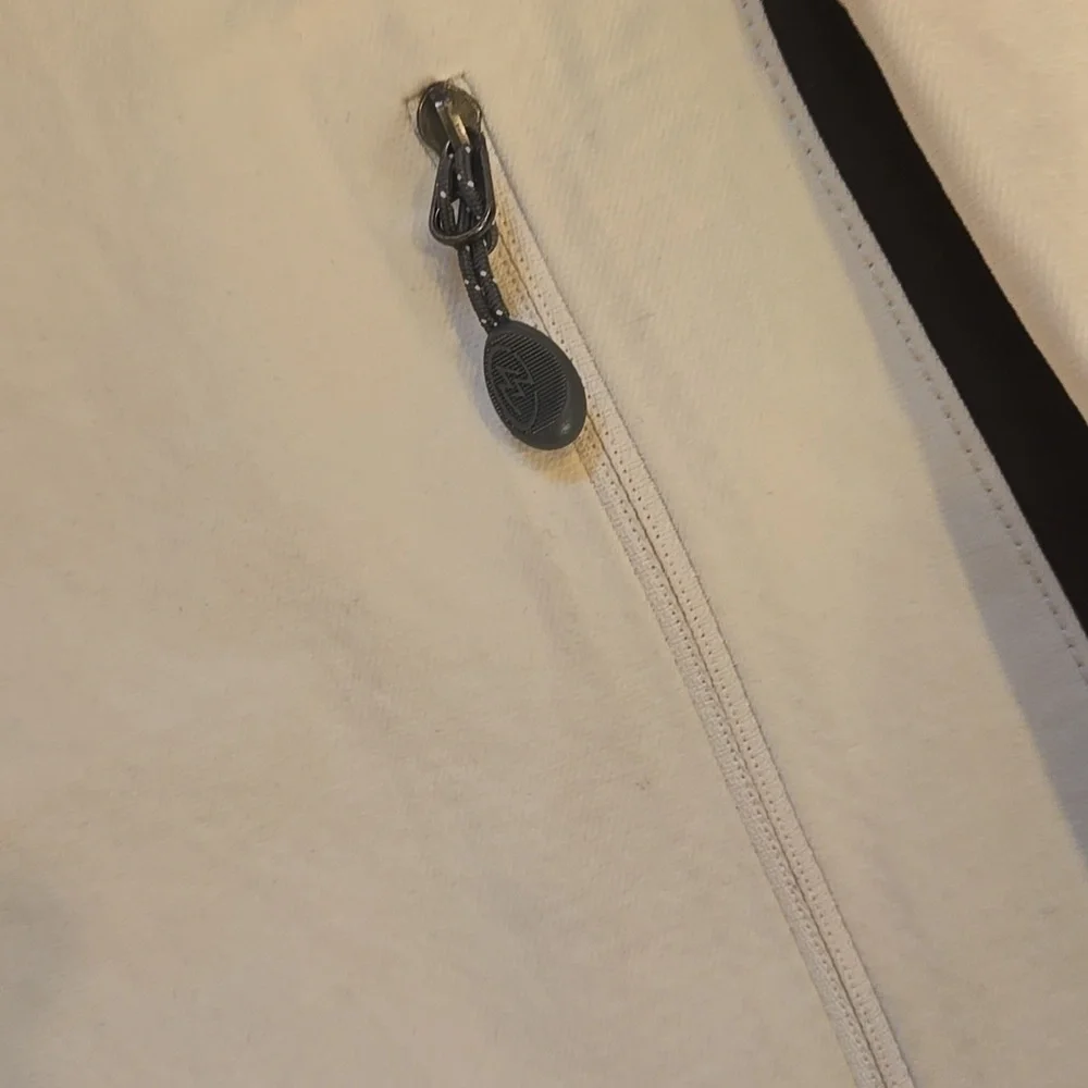 Cloudveil Jackson Hole, Wyoming Creamy White Windbreaker - Picture 6 of 15